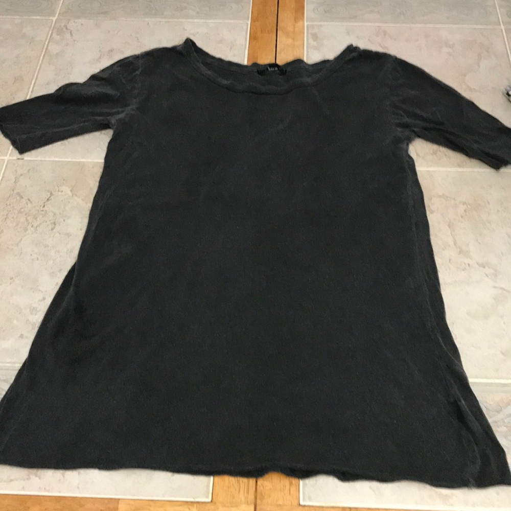 3/4 sleeve t shirt